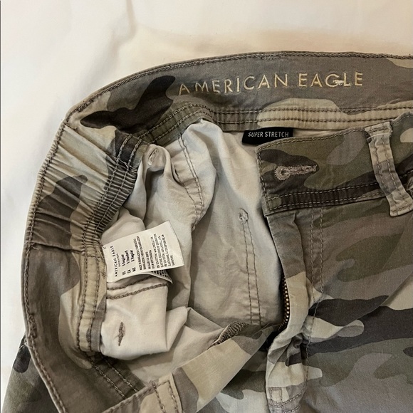 American Eagle Womens Camo Joggers 